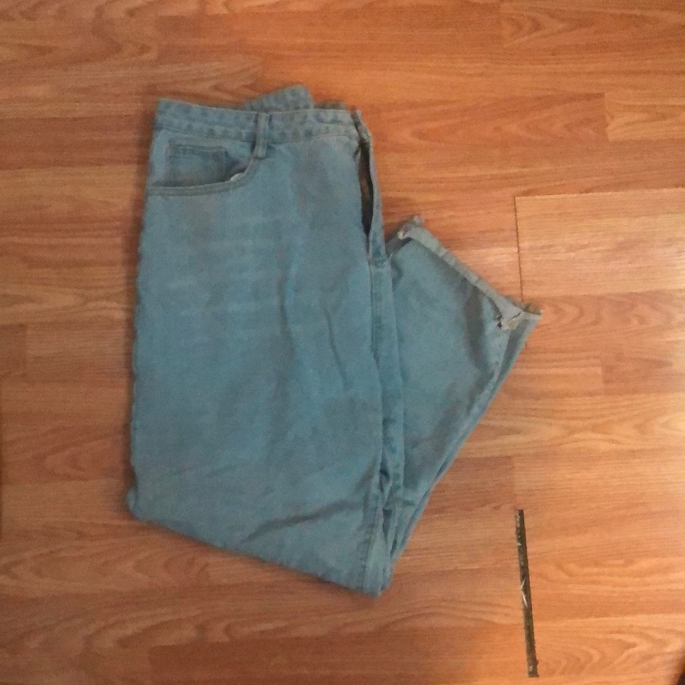 Baggy jeans